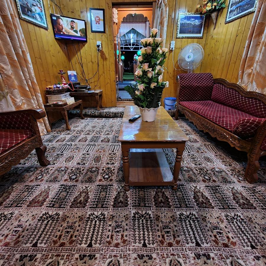 Tashkand Houseboat Srīnagar Kültér fotó