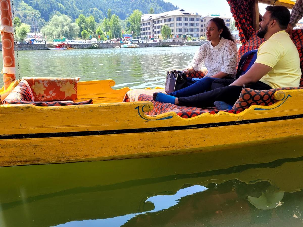 Tashkand Houseboat Srīnagar Kültér fotó