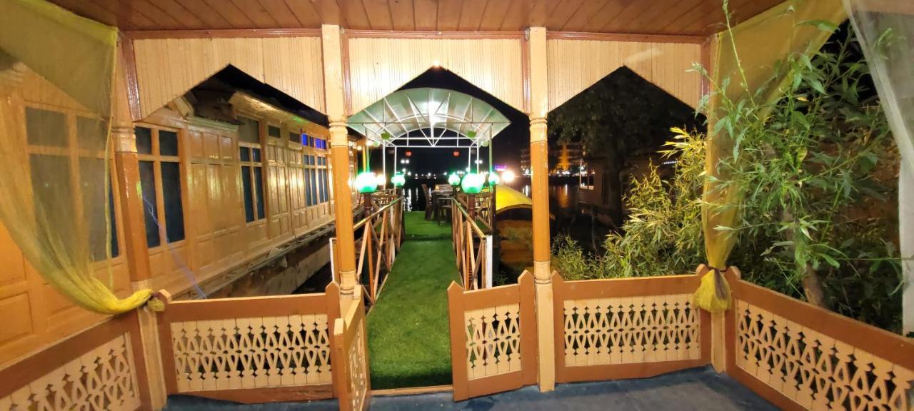 Tashkand Houseboat Srīnagar Kültér fotó